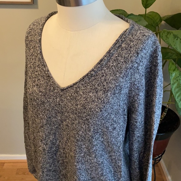 ‼️CLOSET CLOSING‼️ - Picture 2 of 5